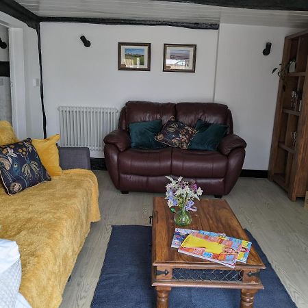 Characterful 2 Bed Cottage, Quiet Village Setting Ashleworth Exterior foto